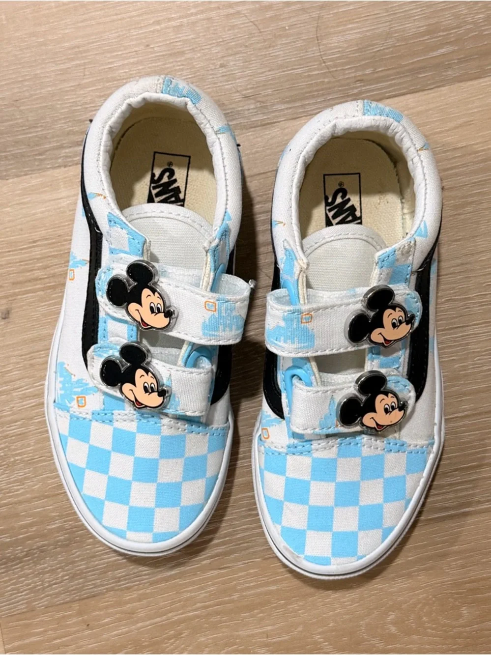 Vans Little Kids Checkerboard Disney Mickey Velcro Sneakers - size 11